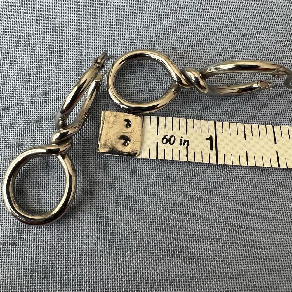 Steel by design twisted dangle earrings - Picture 3 of 6